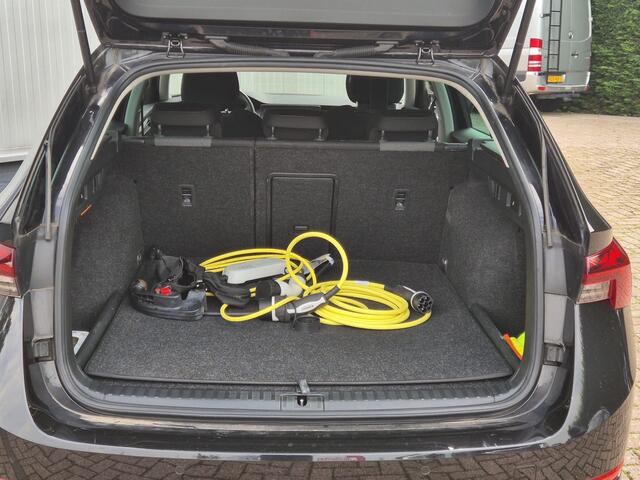 Skoda OCTAVIA Combi 1.4 TSI iV PHEV Business Edition Plus Apple Carplay, Full Map, Cruise Control