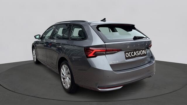 Skoda OCTAVIA Combi 1.5 TSI MHEV First Edition