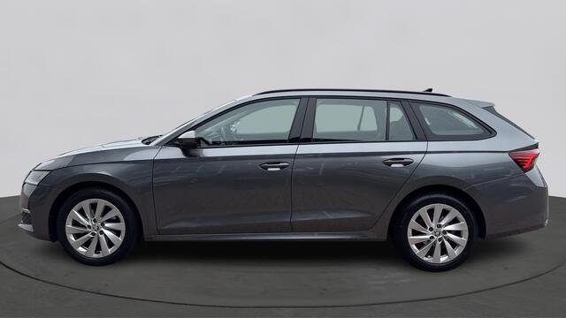 Skoda OCTAVIA Combi 1.5 TSI MHEV First Edition