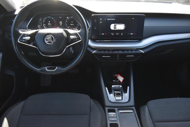 Skoda OCTAVIA Combi 1.0 e-TSI Business Edition , TREKHAAK , LED KOPL , NAVI , CLIMATR , PDC V+A , VIRTUAL COCKPIT ,