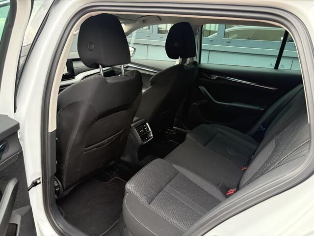 Skoda OCTAVIA Combi 1.0 TSi Bns.Edition Plus KEYLESS/VIRTUAL/DODEHOEK/ADAPT.CRUISE/18INCH/TREKHAAK