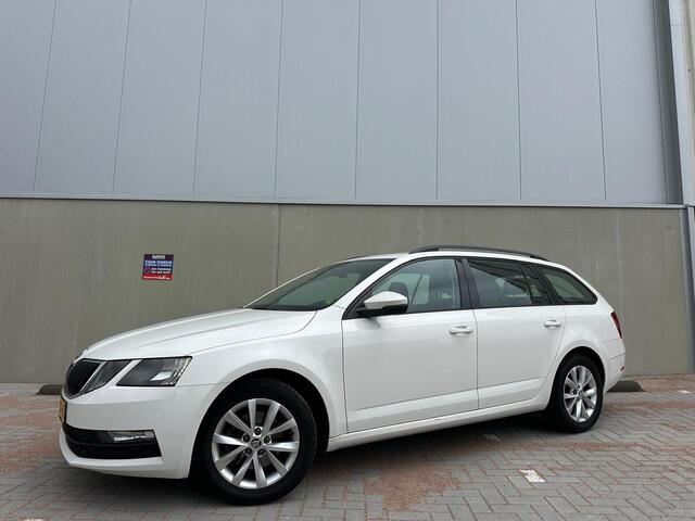 Skoda OCTAVIA Combi 1.0 TSI Greentech Ambition Business Climate C, Cruise C, Navigatie, Pdc!!!!