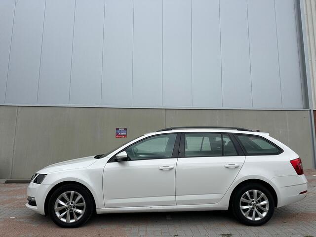 Skoda OCTAVIA Combi 1.0 TSI Greentech Ambition Business Climate C, Cruise C, Navigatie, Pdc!!!!
