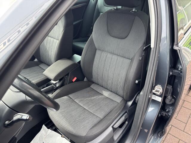 Skoda OCTAVIA 1.5 TSI Grt Sty. Bns Automaat, App Connect, Keyless entry!