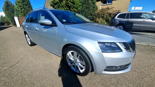Skoda OCTAVIA Combi 1.0 TSI Grt St. Bns/airco/trekhaak/navi