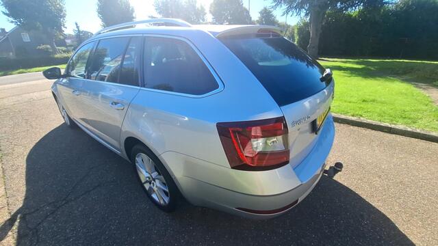 Skoda OCTAVIA Combi 1.0 TSI Grt St. Bns/airco/trekhaak/navi