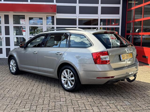 Skoda OCTAVIA Combi 1.0 TSI Greentech Ambition Business *TREKHAAK/CRUISE/NAVI*