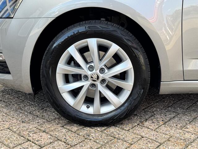 Skoda OCTAVIA Combi 1.0 TSI Greentech Ambition Business *TREKHAAK/CRUISE/NAVI*