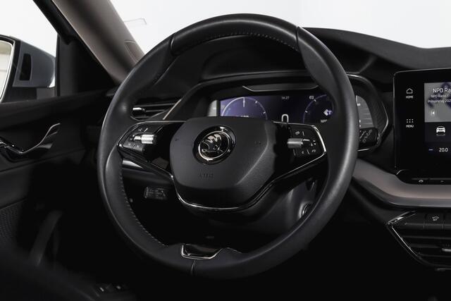 Skoda OCTAVIA Combi 1.4 TSI iV PHEV Business Edition Plus | Org. NL | Afn. Trekhaak | Apple CarPlay | ACC | Navi | Stoel- & Stuurverwarming | PDC V+A | Camera | 18" |