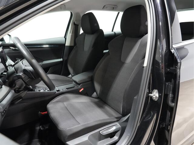 Skoda OCTAVIA Combi 1.5 e-TSI Business Edition Navitie PDC elektr. klep 81