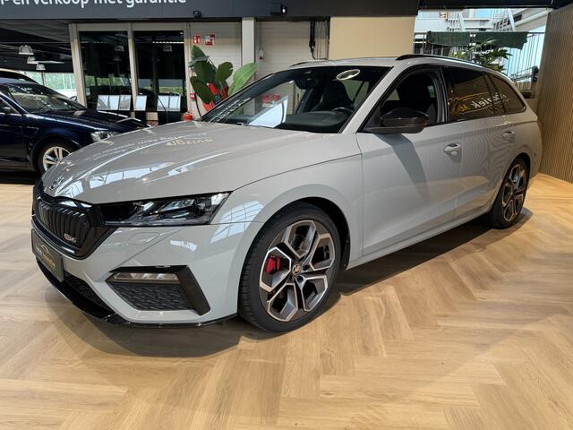 Skoda OCTAVIA Combi 2.0 TSI iV RS panoramadak | voorzien van skoda paraplu in de deur