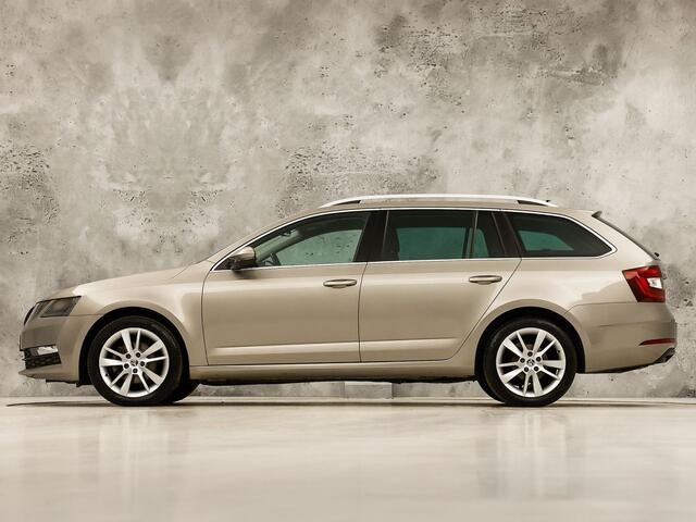Skoda OCTAVIA Combi 1.0 TSI Greentech Sport (APPLE CARPLAY, GROOT NAVI, CLIMATE, STOELVERWARMING, SPORTSTOELEN, GETINT GLAS, PARKEERSENSOREN, CRUISE, NIEUWSTAAT)