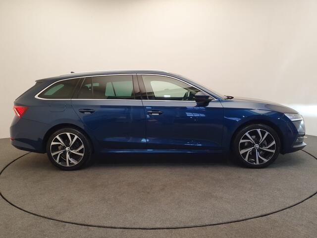 Skoda OCTAVIA Combi 1.0 e-TSI Business Edition Trekhaak, ACC, Stoelverwarming, Led, Camera