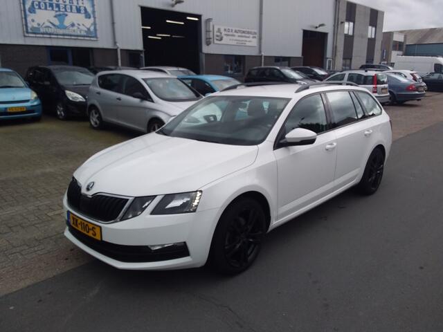 Skoda OCTAVIA Combi 1.5 TSI Greentech Ambition Business