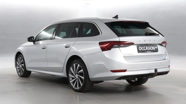 Skoda OCTAVIA Combi 1.4 TSI iV 204pk PHEV Business Edition Plus DSG / Navigatie / Adaptive Cruise Control / Parkeersensoren
