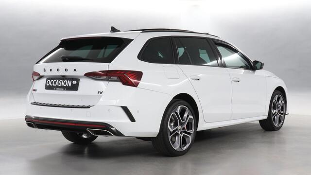 Skoda OCTAVIA Combi 1.4 TSI iV RS 245pk PHEV Business / Panoramadak / Memory / Adaptive Cruise