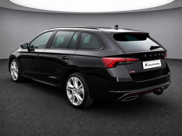 Skoda OCTAVIA Combi 1.4TSI PHEV 180kW/245PK RS iV · Trekhaak · Camera · Navigatie · Leder/Alcantara · Apple/Android Car Play ·
