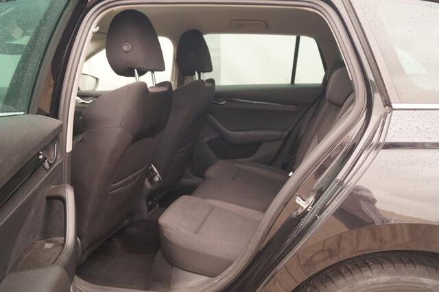 Skoda OCTAVIA Combi 1.0 TSI 110pk Business Edition -NAVI-ECC-TREKHAAK-