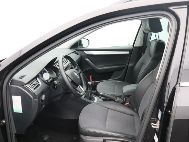 Skoda OCTAVIA Combi 1.0 TSI Greentech Business Edition/ lage km!