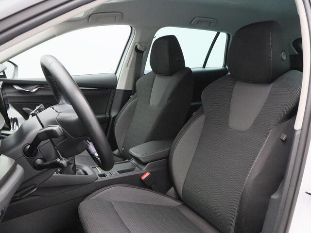 Skoda OCTAVIA Combi 1.0 TSi 110 Pk Business Edition | Stoelverwarming | Adaptive Cruise | Navigatie | CarPlay | 16 Inch | 70.153 Km !! – foto 5