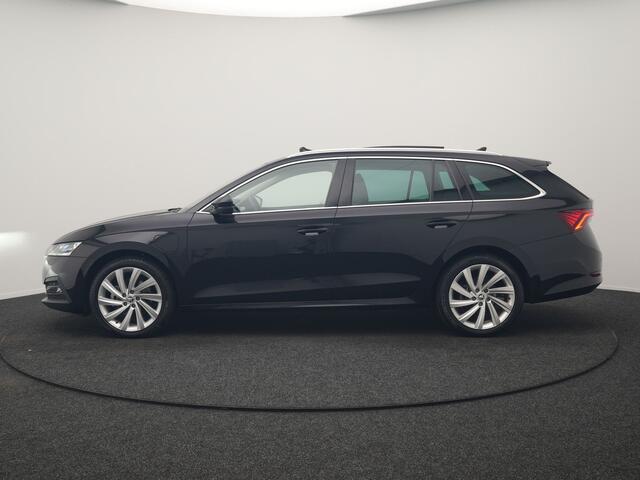 Skoda OCTAVIA Combi 1.4 TSI iV PHEV Business Edition 204pk Dealer O.H. | Panodak | Adaptive Cruise | Voorstoelen Verwarmd | Crystal LED | Keyless | Apple Carplay | Sfeerverlichting | Navigatie | DAB | Plug In Hybrid |