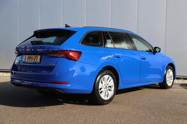 Skoda OCTAVIA Combi 1.0 e-TSI Business Edition 110PK Automaat Navigatie Carplay Stoelverwarming Climate Cruise Elektrische Achterklep – foto 4