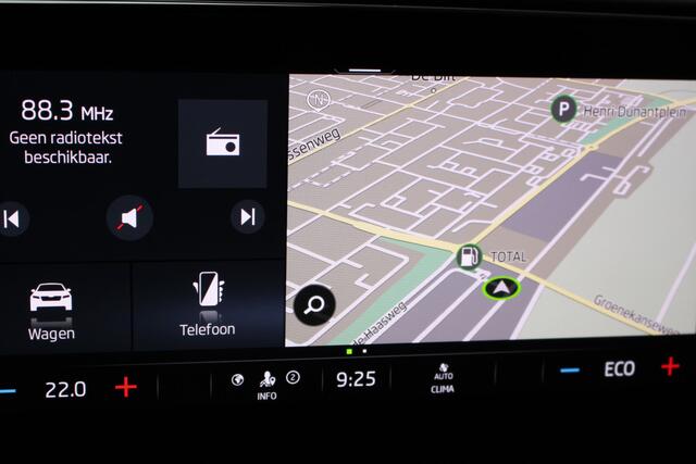 Skoda OCTAVIA Combi 1.4 TSI iV PHEV Business Edition | Panoramadak | Navigatie | PDC + Camera | Trekhaak