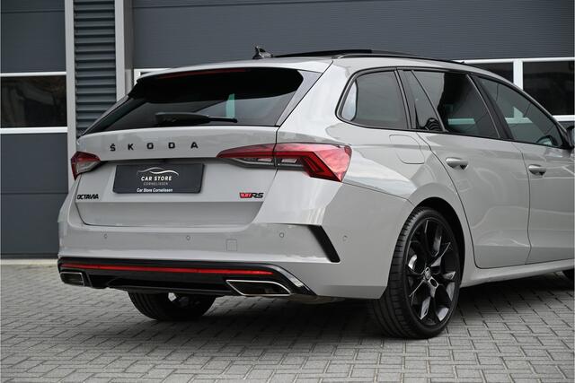 Skoda OCTAVIA Combi 2.0 TSI iV RS 245 PK / PANO / HEAD UP / CAMERA / LED MATRIX / SFEERVERLICHTING / NARDO
