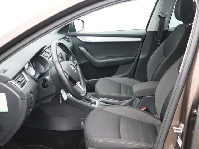 Skoda OCTAVIA Combi 1.0 TSI Greentech Ambition Business/ automaat/ trekhaak! – foto 5