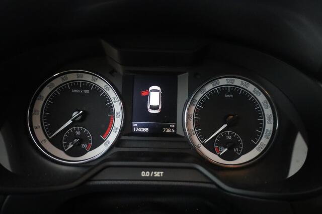 Skoda OCTAVIA Combi 1.6 TDI Greentech Clever Edition – foto 9