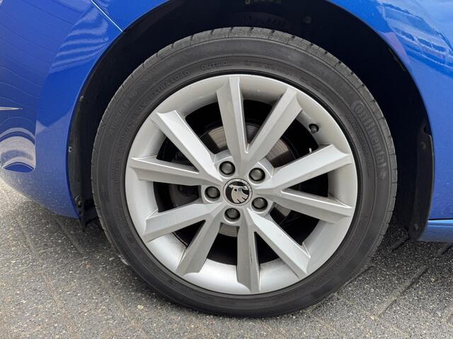 Skoda RAPID Spaceback 1.2 TSI Greentech Drive | Navigatie | Trekhaak | Parkeersensoren | Lichtmetalen Velgen |