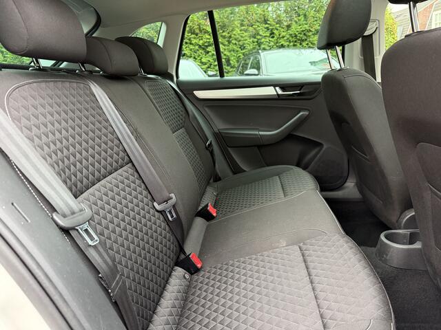 Skoda RAPID Spaceback 1.0 TSi 95pk Limited edition, Tech pack | Pano | Clima