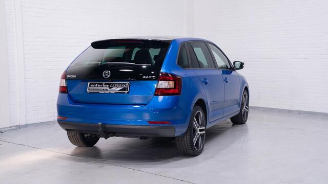 Skoda RAPID Spaceback 1.2 TSI Greentech Style Sportstoelen Panodak Navi Camera Xenon Apple Carplay 17 Inch Trekhaak Cruise Extra getint glas