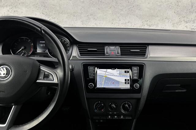 Skoda RAPID Spaceback 1.2 TSI Greentech JOY | Trekhaak | Navigatie | Cruise control | Lichtmetalen velgen