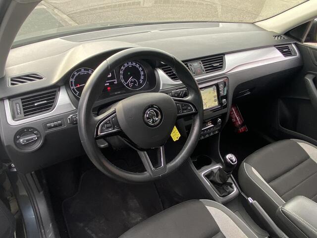 Skoda RAPID Spaceback 1.0 TSI Greentech Clever met o.a. stoelverwarming, clima, cruise, navi, elektr. rmn, etc.