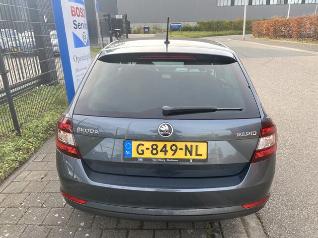 Skoda RAPID Spaceback 1.0 TSI Greentech Clever met o.a. stoelverwarming, clima, cruise, navi, elektr. rmn, etc.
