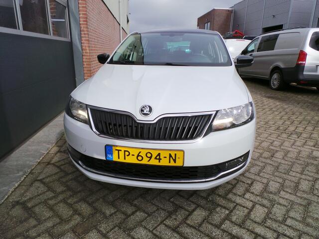 Skoda RAPID Spaceback 1.0 TSI Automaat Greentech Clever Airco,Cruise,Pano,Navi,Soelverw,Pdc,Lmv