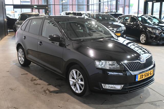 Skoda RAPID Spaceback 1.2 TSI Greentech JOY Automaat Navigatie Panoramadak Rijklaarprijs Inruil Mogelijk!