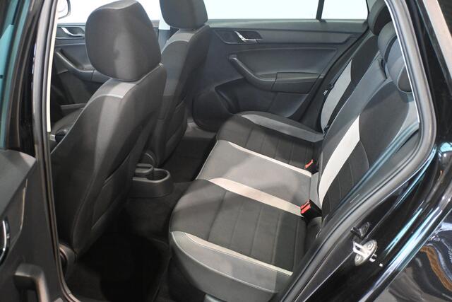 Skoda RAPID Spaceback 1.2 TSI Greentech JOY Automaat Navigatie Panoramadak Rijklaarprijs Inruil Mogelijk!