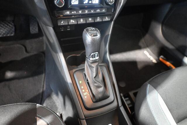 Skoda RAPID Spaceback 1.2 TSI Greentech JOY Automaat Navigatie Panoramadak Rijklaarprijs Inruil Mogelijk!