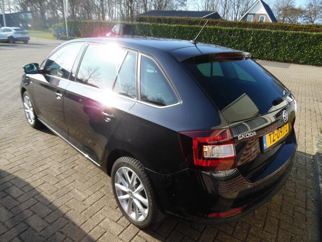 Skoda RAPID Spaceback 1.0 TSI Greentech Clever