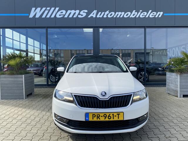 Skoda RAPID Spaceback 1.0 TSI Greentech Drive Panorama dak, Stoelverwarming & Lederen Bekleding