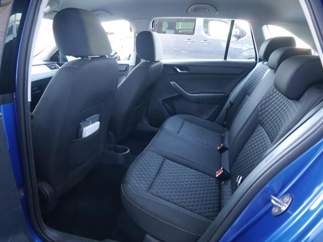 Skoda RAPID Spaceback 1.2 TSI Greentech Drive | Automaat | Cruise control | Parkeersensoren achter | Trekhaak | Airco | Navigatie