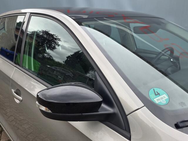 Skoda RAPID Spaceback 1.0 TSI Greentech NAVI TEL PANORAMADAK