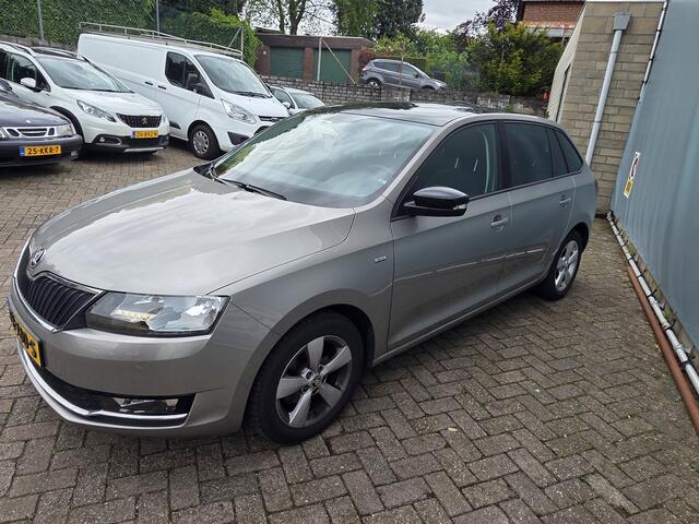 Skoda RAPID Spaceback 1.0 TSI Greentech NAVI TEL PANORAMADAK