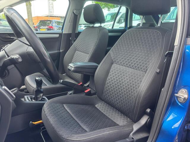 Skoda RAPID Spaceback 1.0 TSI Greentech Drive | Trekhaak | Stoelverwarming | Pano | Cruise