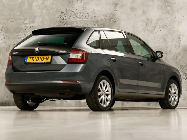 Skoda RAPID Spaceback 1.0 TSI Sport Automaat (PANORAMADAK, NAVIGATIE, CLIMATE, STOELVERWARMING, SPORTSTOELEN, GETINT GLAS, CRUISE, PARKEERSENSOREN, NIEUWSTAAT)