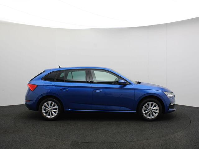 Skoda SCALA Ambition 1.0 TSI 110pk Cruise control, Airco, Parkeersensor achter, DAB, Radio, Bluetooth, LED koplampen, App connect