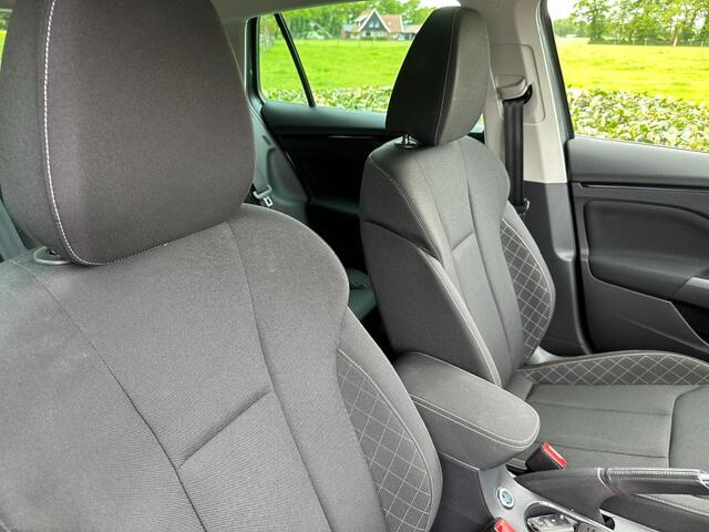 Skoda SCALA 1.0 TSI Businsess Edition Led / Camera / Carplay