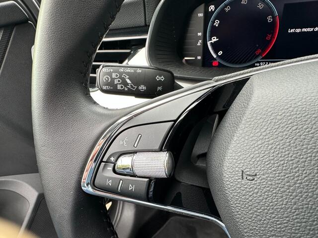 Skoda SCALA 1.0 TSI Businsess Edition Led / Camera / Carplay